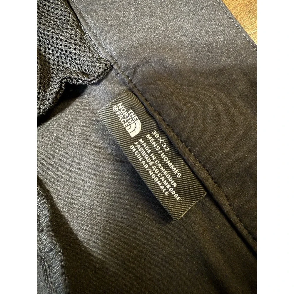 NWT The North Face Paramount Pants TNF Pants Men's Size 38x32‎ Black